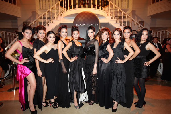 25_นางแบบกิตติมศักดิ์ในงาน