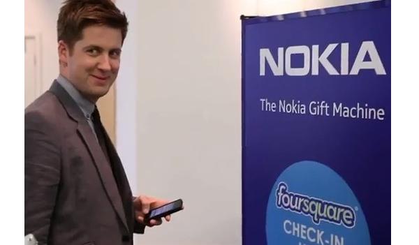 Foursquare จับมือ Nokia ผุด “ตู้โซเชียล”