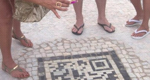 บราซิลฝัง QR Code ที่ทางเท้าเพื่อให้ข้อมูลนักท่องเที่ยว