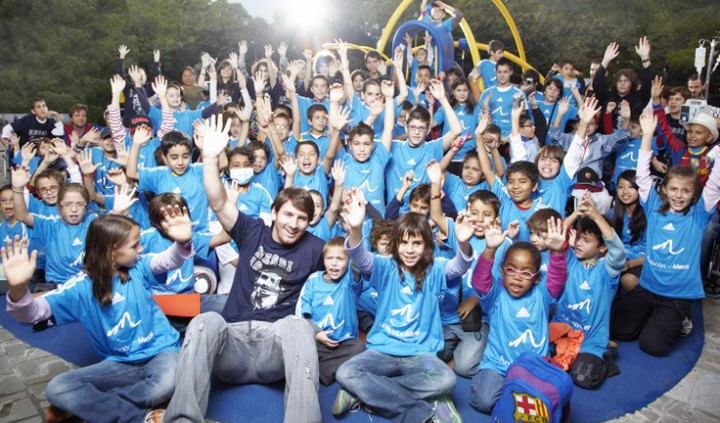 leo-messi-foundation-dolce-and-gabbana-inside5