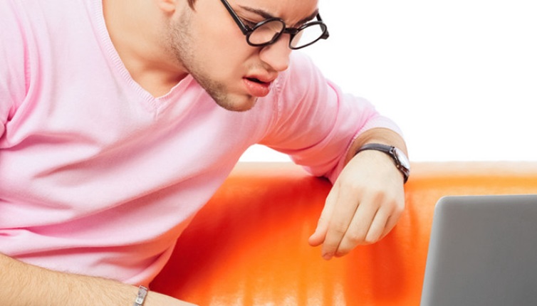 stock-guy-using-latop-1110x400