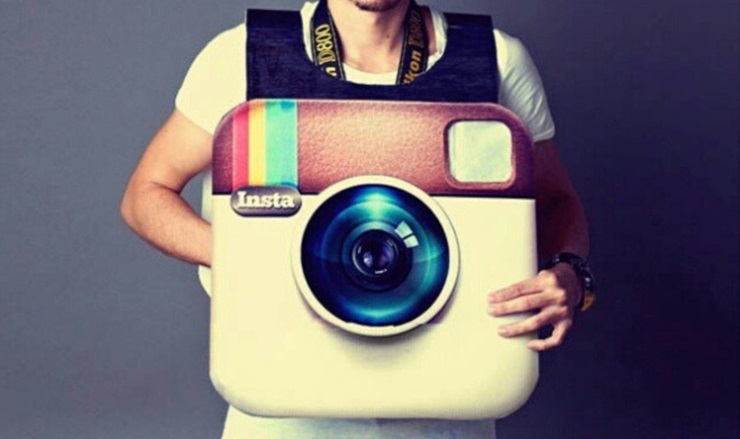 3009340-poster-instagram