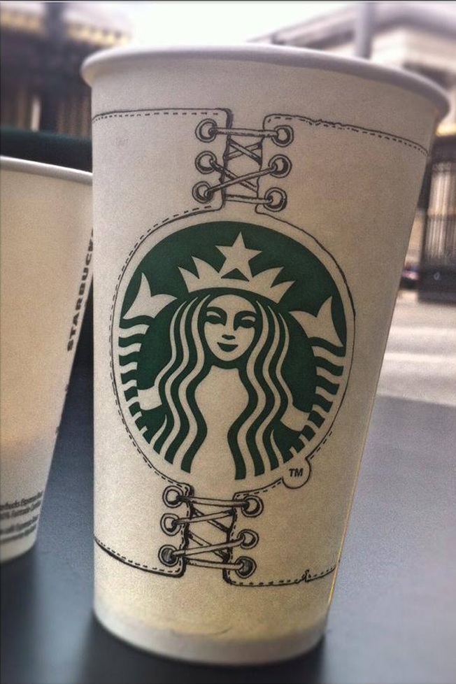 barista-starbucks-cup-3