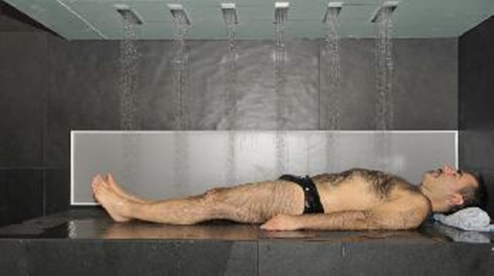 The-horizontal-shower
