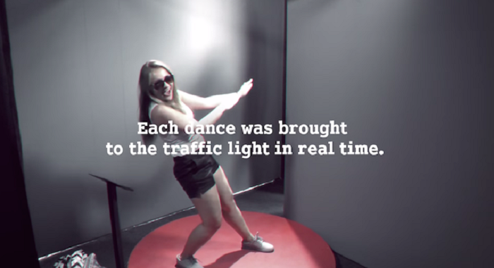 SMART-Car-Dancing-Traffic-Light-5
