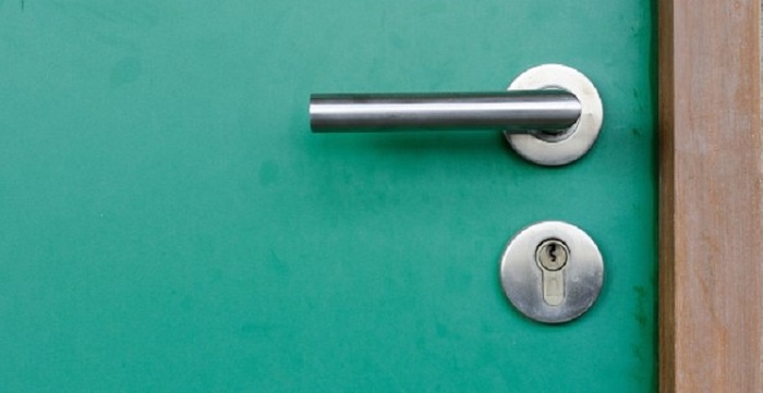 closed-door-lock-798x310