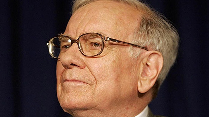 warren-buffett-knows-reinvesting-business-lead-huge-growth