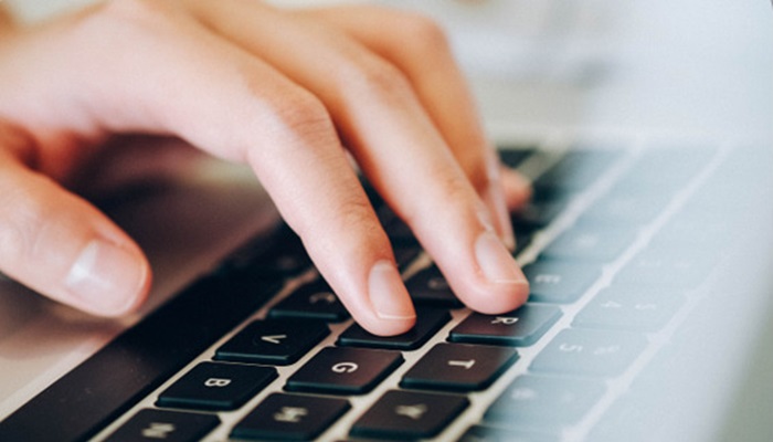 LaptopTyping