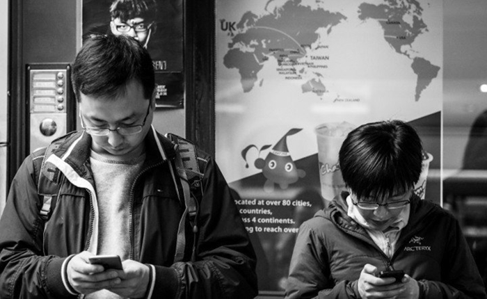 mobile-messaging-matthew-g-720x540-higlight