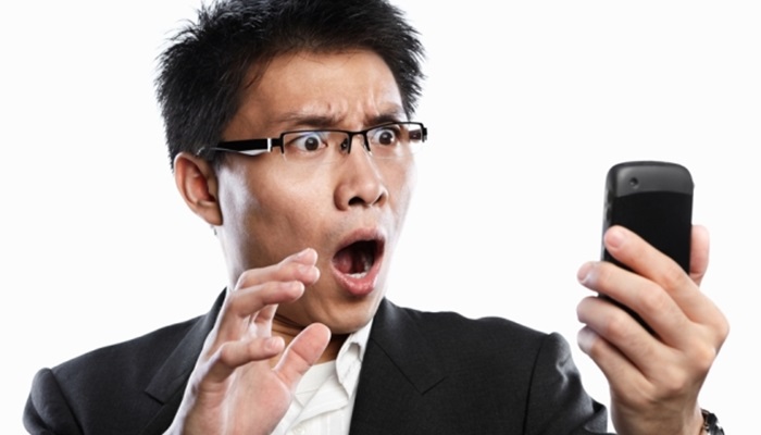 shocked-man-with-phone-6201