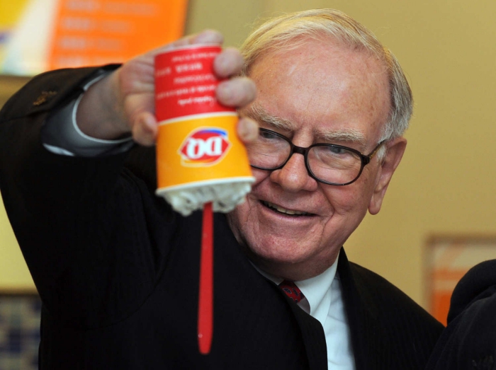 US billionaire investor Warren Buffett f