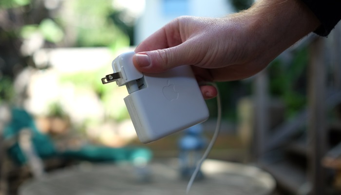 Apple plug