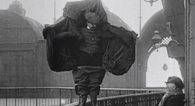 Inventors-Death-Franz-Reichelt-parachute-3