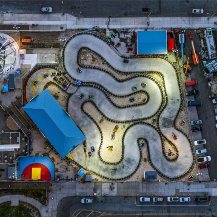 Parks and Recreation: Helicopter aerial photographs show where humans gather, America - 2015