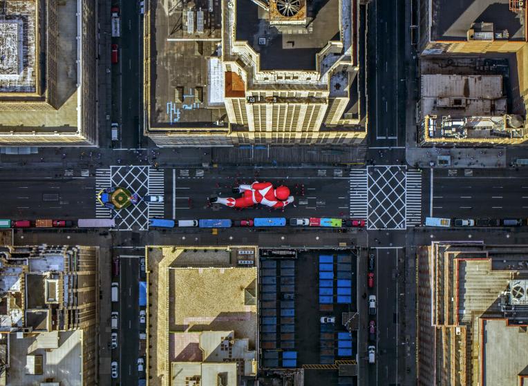 Parks and Recreation: Helicopter aerial photographs show where humans gather, America - 2015