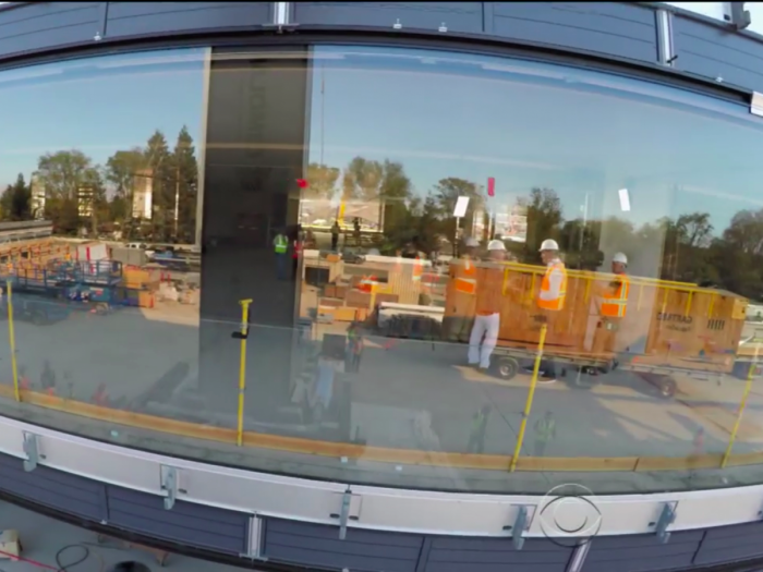 the-walls-will-be-composed-of-the-biggest-pieces-of-curved-glass-in-the-world.jpg