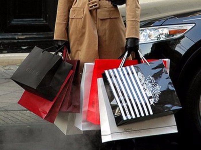 vivian-nicholson-treated-herself-to-a-perpetual-shopping-spree