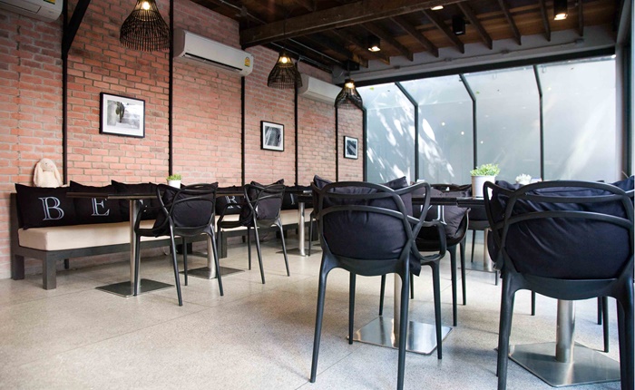 Alphabet-Cafe-Bar-3