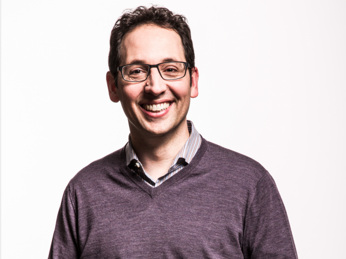 a-senior-director-of-marketing-works-under-cmo-chris-capossela-to-spread-the-good-word-of-microsoft-they-make-195882-with-339327-in-total-compensation.jpg