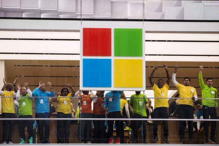 microsofts-principal-directors-of-program-management-help-coordinate-the-teams-of-engineers-working-on-products-and-features-they-make-185083-or-303959-in-total-compensation