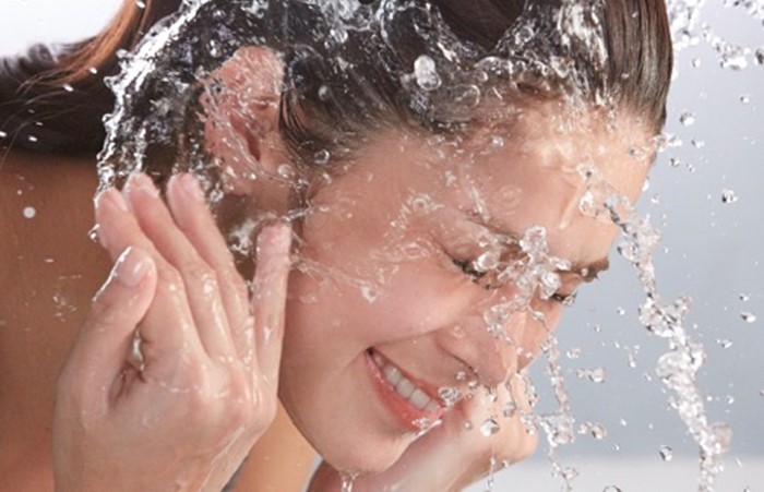 nivea-white-pearl-foam-2