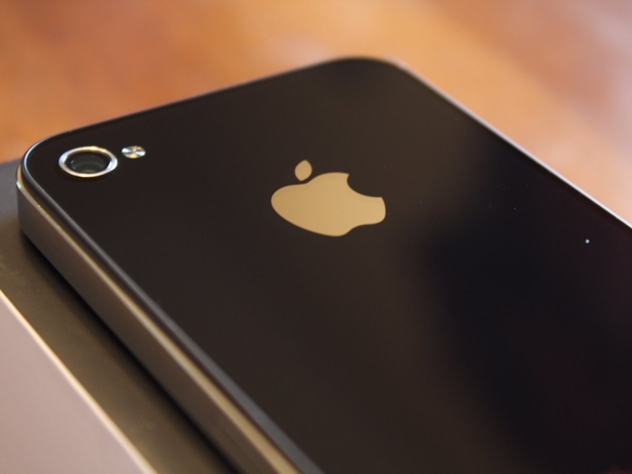 it-will-mostly-be-made-of-glass-with-an-aluminum-frame