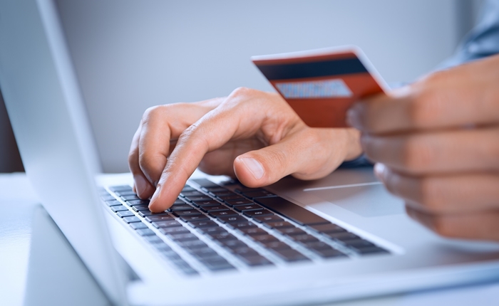 e-commerce700