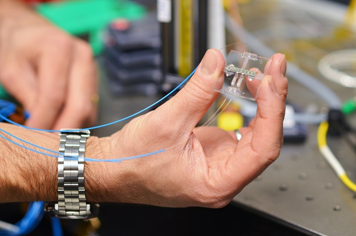 smart-sensors-will-detect-environmental-pollution-at-the-speed-of-light_2_31291510363_o