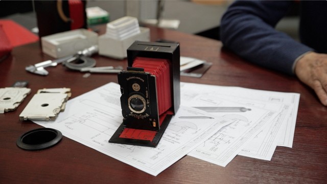highres-Jollylook-On-Table_1485941574