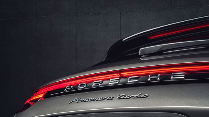 Porsche-03