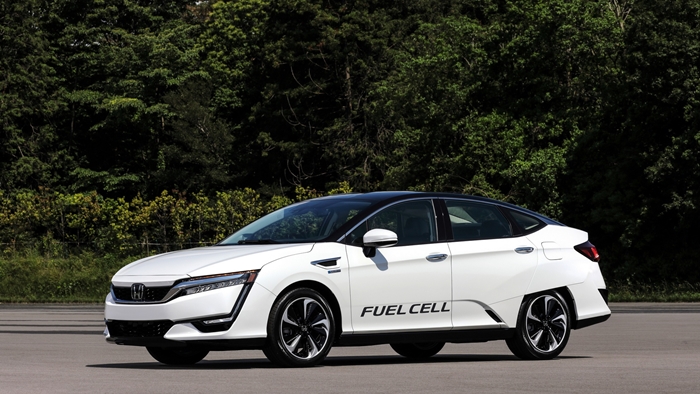 CLARITY FuelCell (FRONT)