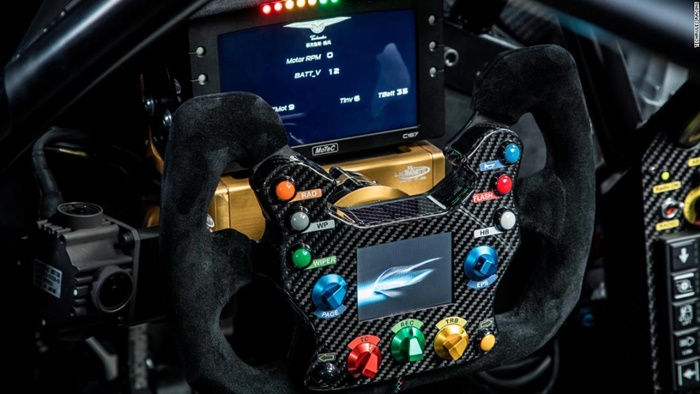 180309100134-techrules-racing-electric-car-steering-wheel-super-169