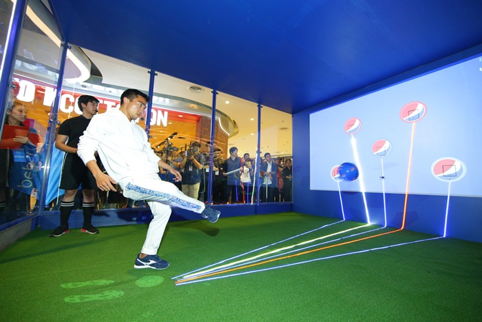 PEPSI FOOTBALL1