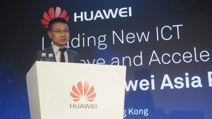 Qiu Lei, Vice President of Marketing and Product Solution Sales Department of Huawei Enterprise Business Group_Resized