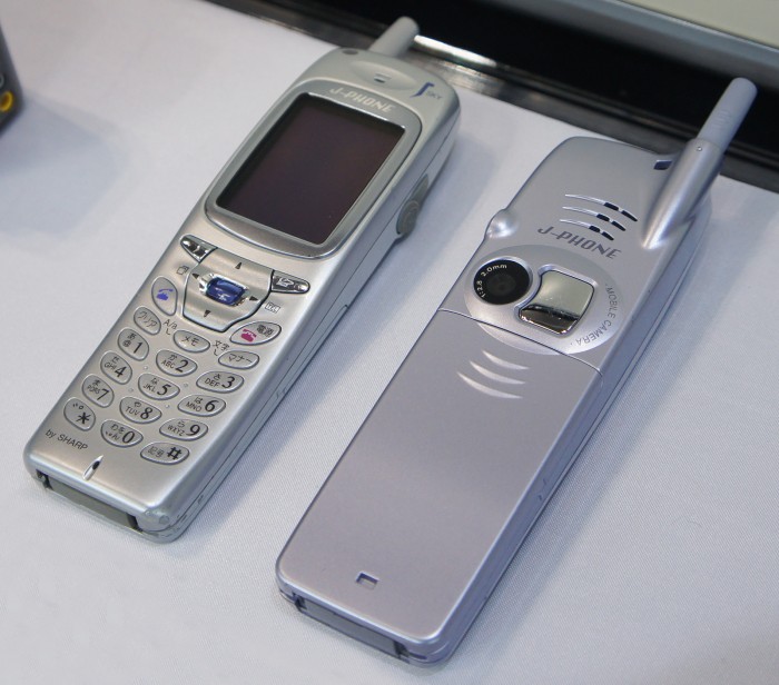 Sharp_J-SH04_CP+_2011