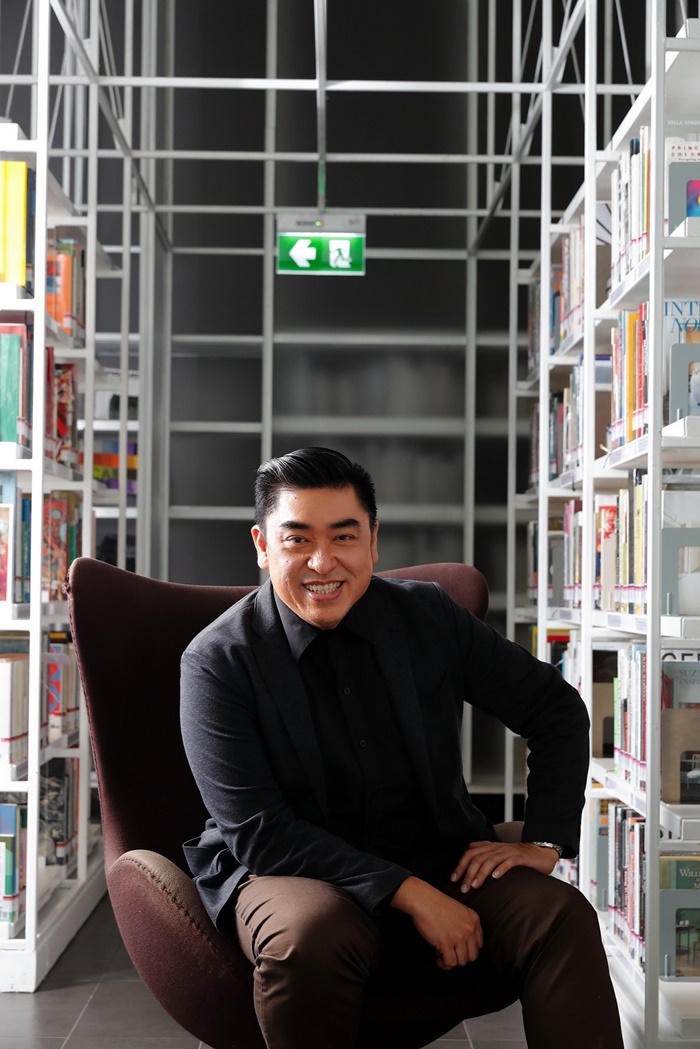 1_คุณกิตติรัตน์ ปิติพานิช รองผอ.ศูนย์สร้างสรรค์งานออแบบ