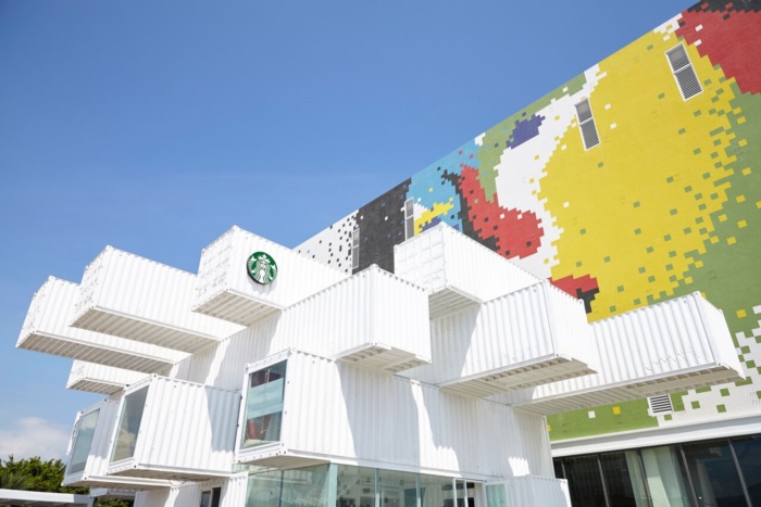 Taiwan_Shipping_Container_Store_(3)