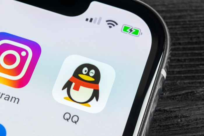 QQ