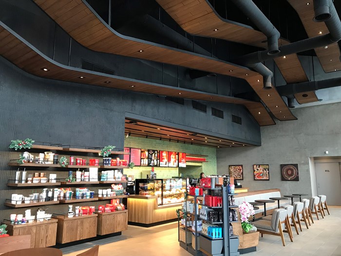 Resize STARBUCKS + ESSO_04