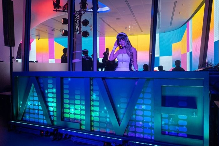 TOYOTA_ALIVE_SPACE_8