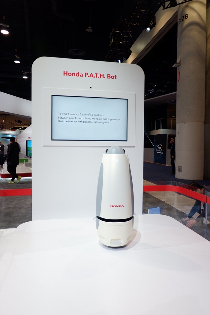 CES 2019 - Honda P.A.T.H. Bot (2)