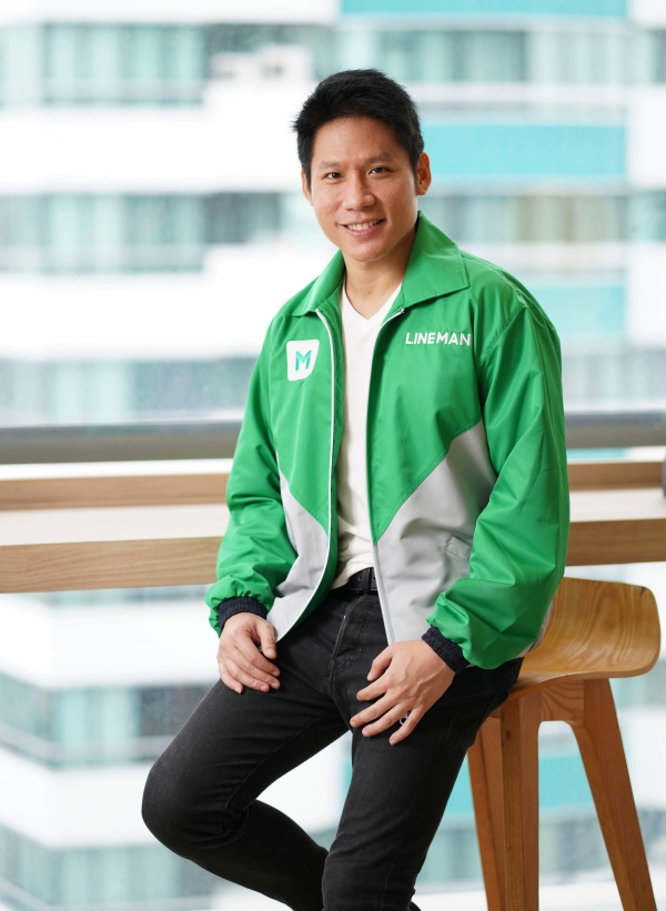 ธารวิทย์ ดิษยวงศ์ - LINE MAN-Messenger and Parcel Service