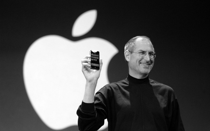 steve-jobs-original-iphone 2007