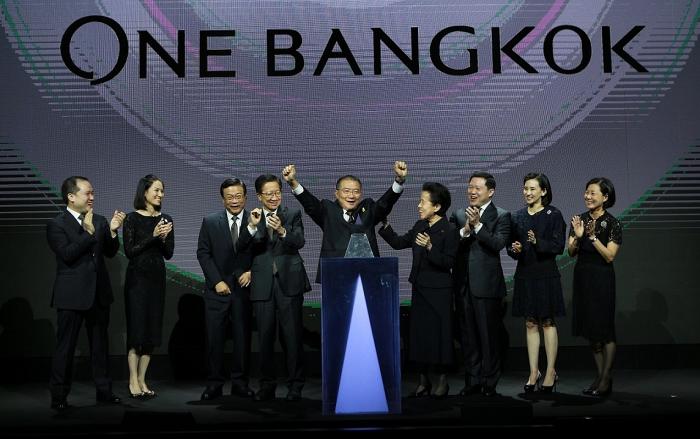 คุณเจริญ สิริวัฒนภักดี