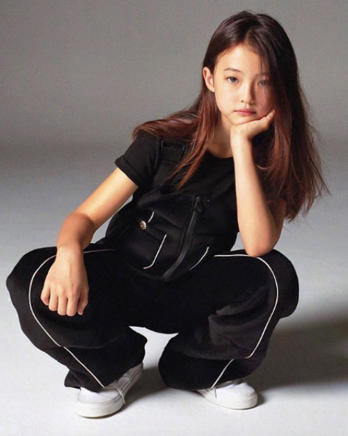 Ella Gross 02