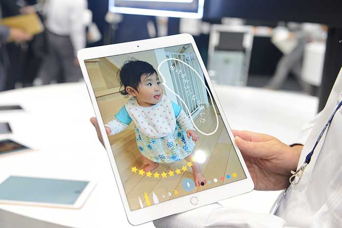 Mitsubishi Electric SwipeTalk Air CEATEC 2019