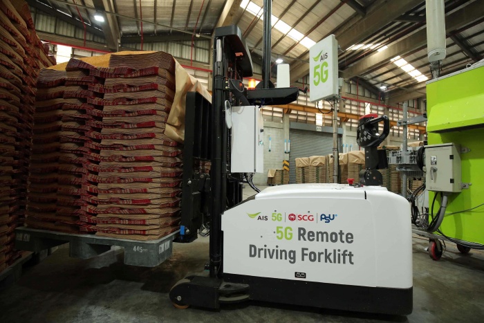 Forklift 5G
