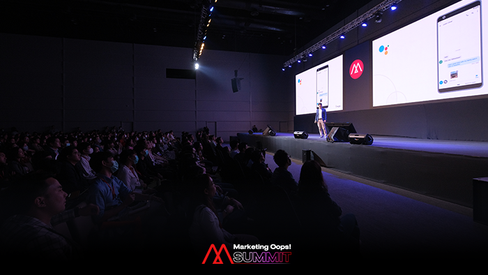marketing oops summit 2020 - marketing technology and customer experience trends