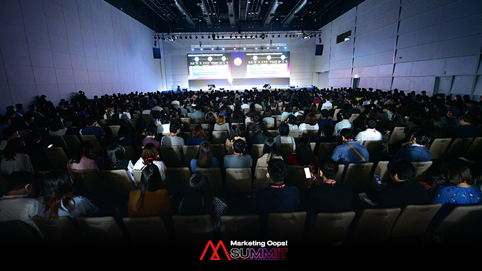 marketing oops summit 2020 - marketing technology and customer experience trends