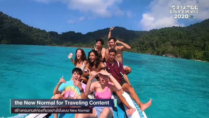 Travel Creative-09